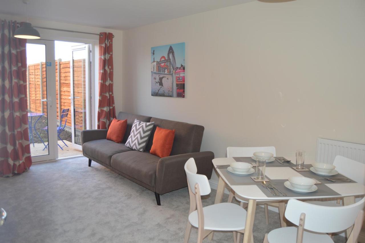 Fantastic Hampton Centre Stay Peterborough Exterior foto